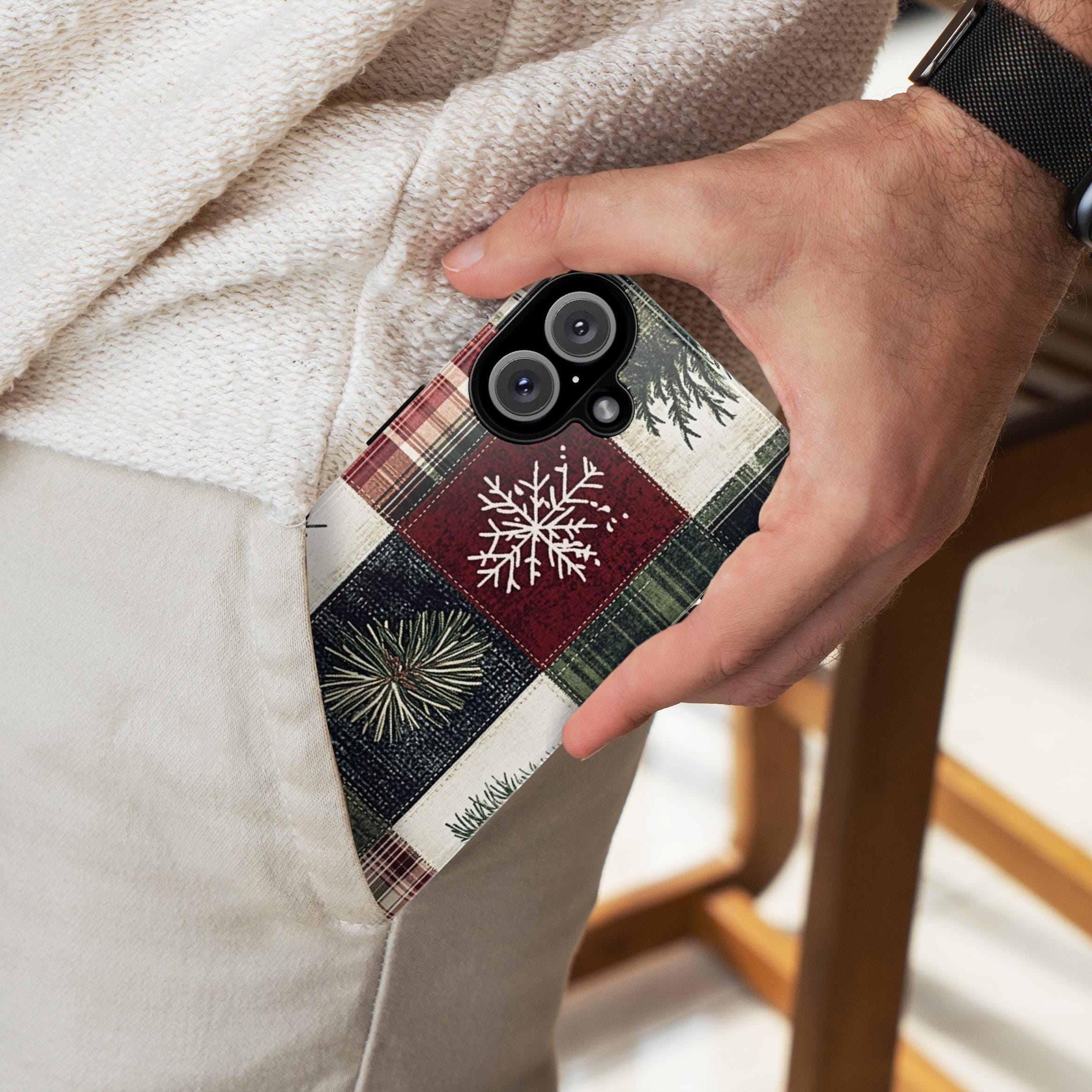 Cozy Xmas Plaid Phone Case, Festive Christmas Holiday Checkered Snowy Phone Cover for iPhone 15 14 13 12 Pro Max Plus, Galaxy S25, 426.2