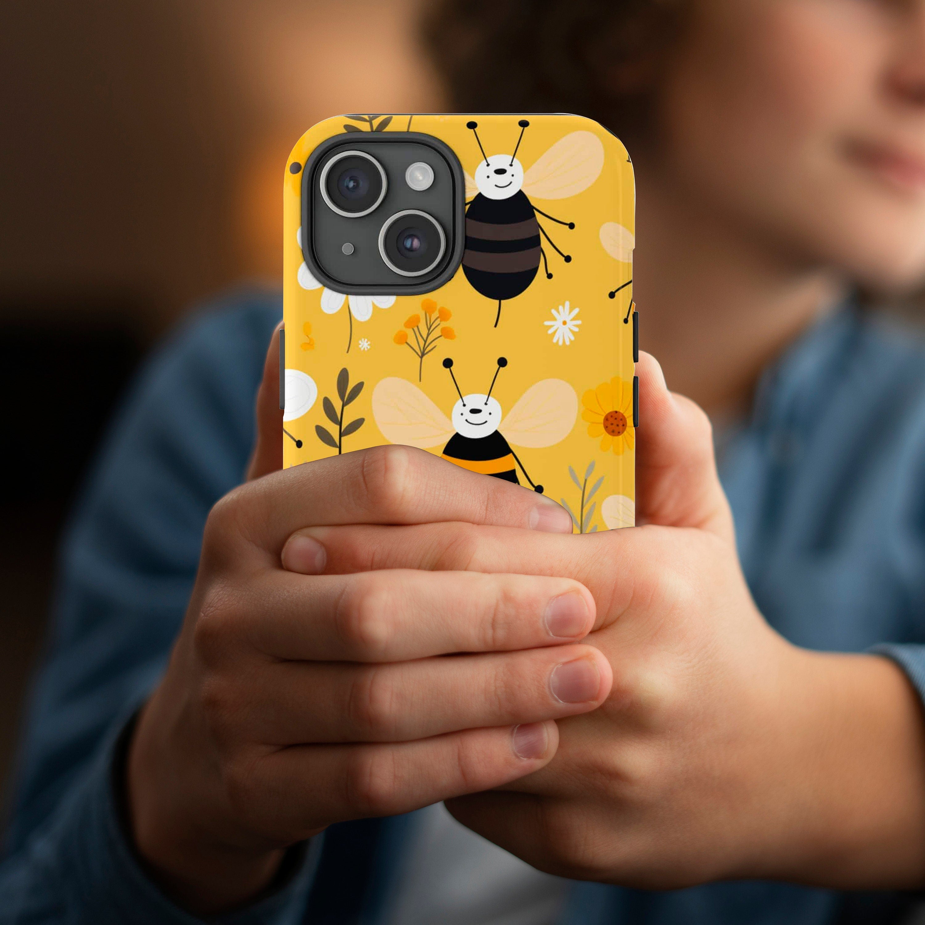 Personalized Honeycomb Bee Phone Case, Floral Bees Phone Case, Aesthetic Phone Case for iPhone 15 14 13 12 11 Pro Max Plus/Samsung Galaxy