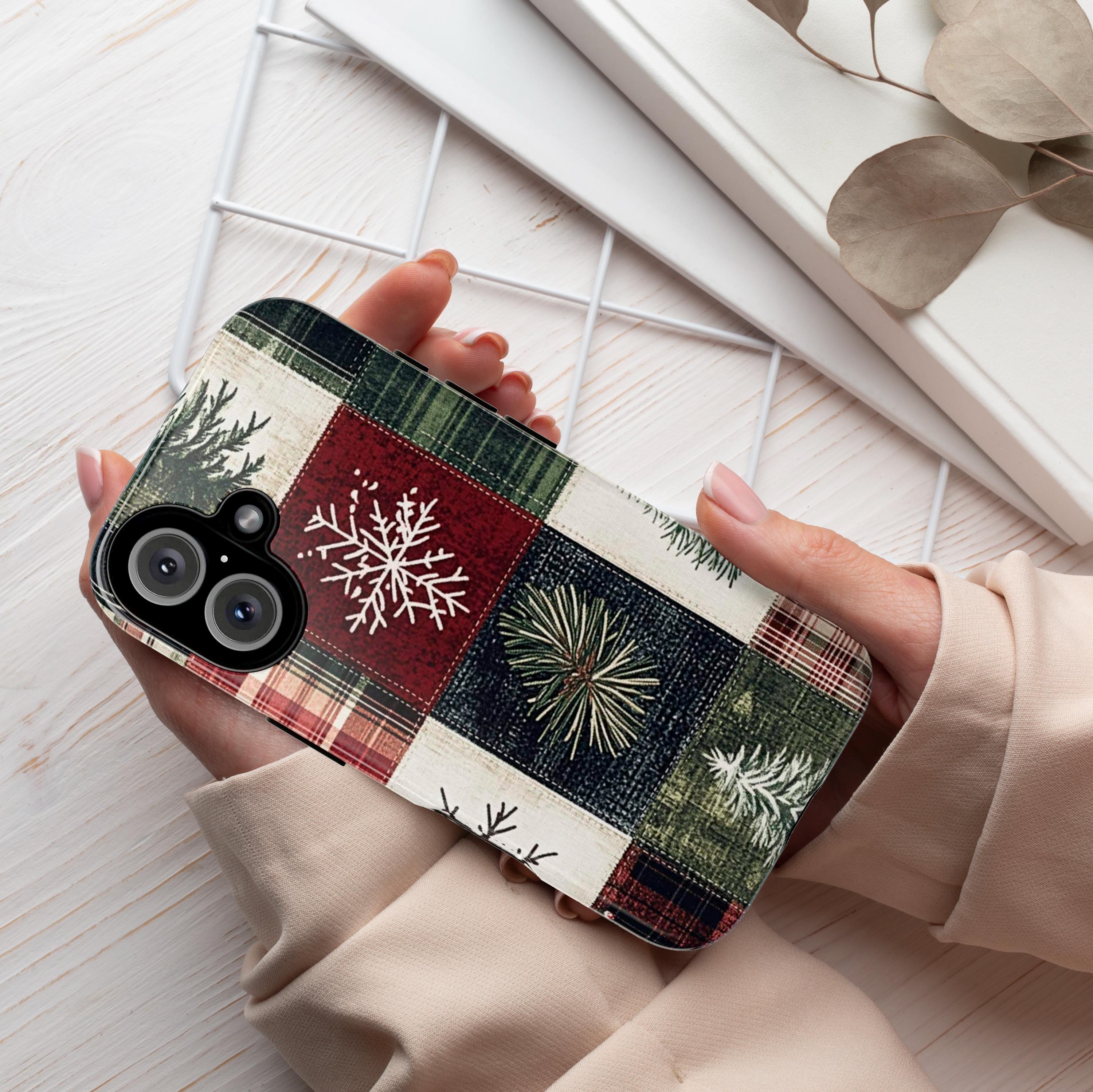 Cozy Xmas Plaid Phone Case, Festive Christmas Holiday Checkered Snowy Phone Cover for iPhone 15 14 13 12 Pro Max Plus, Galaxy S25, 426.2