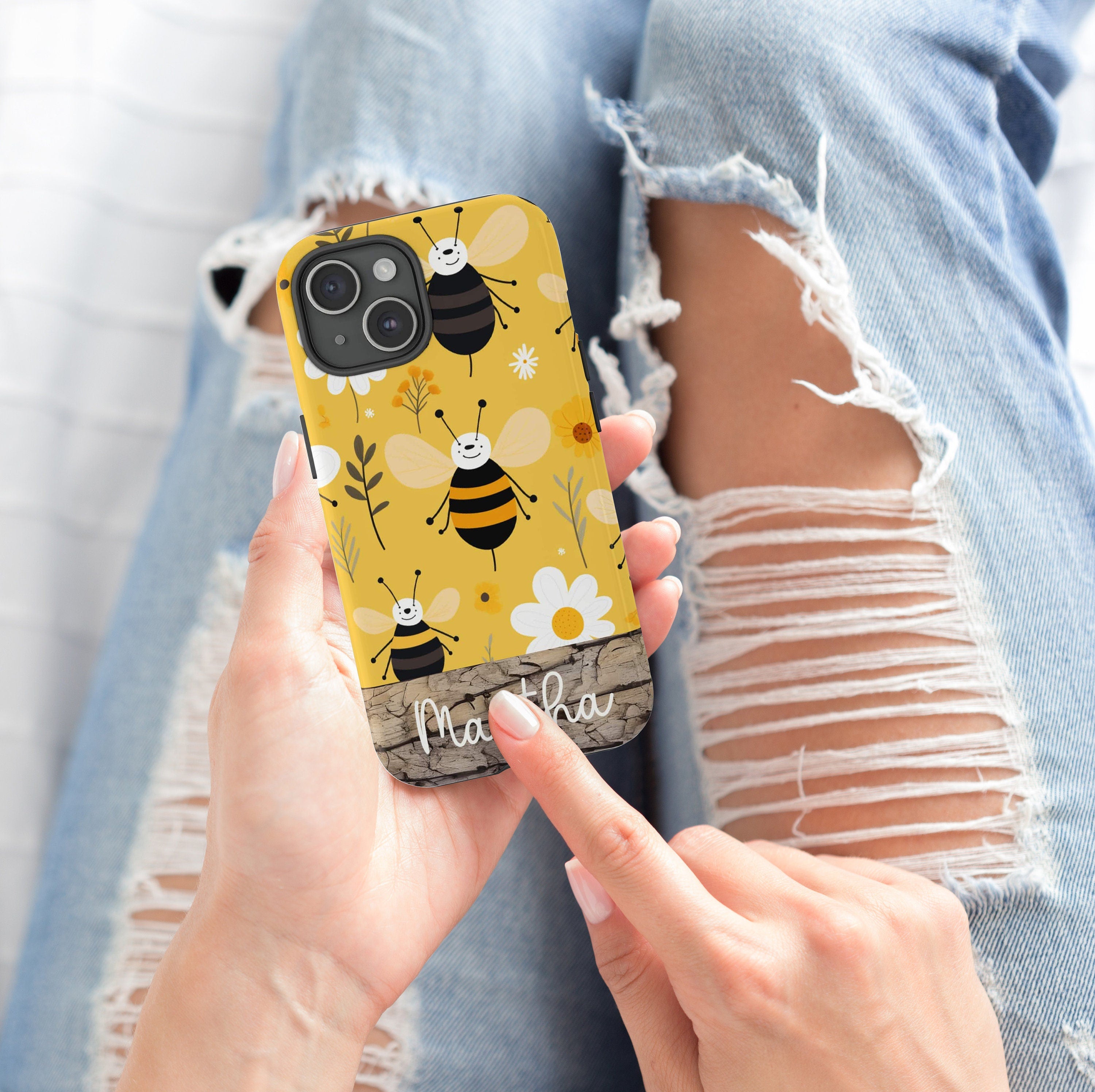 Personalized Honeycomb Bee Phone Case, Floral Bees Phone Case, Aesthetic Phone Case for iPhone 15 14 13 12 11 Pro Max Plus/Samsung Galaxy